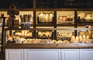 Prodejní stěna pekařství od JPL